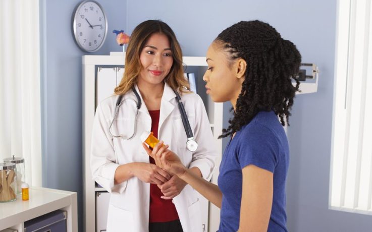 doctor-helping-patient